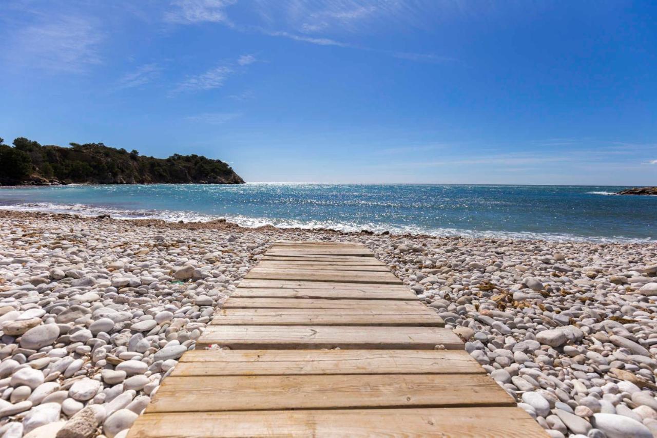 Exclusive Beachside 3 Bedroom Apartment With Pool In Αλτέα Εξωτερικό φωτογραφία